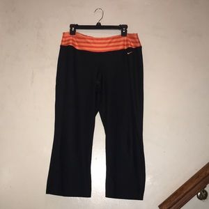 Nike yogo capris